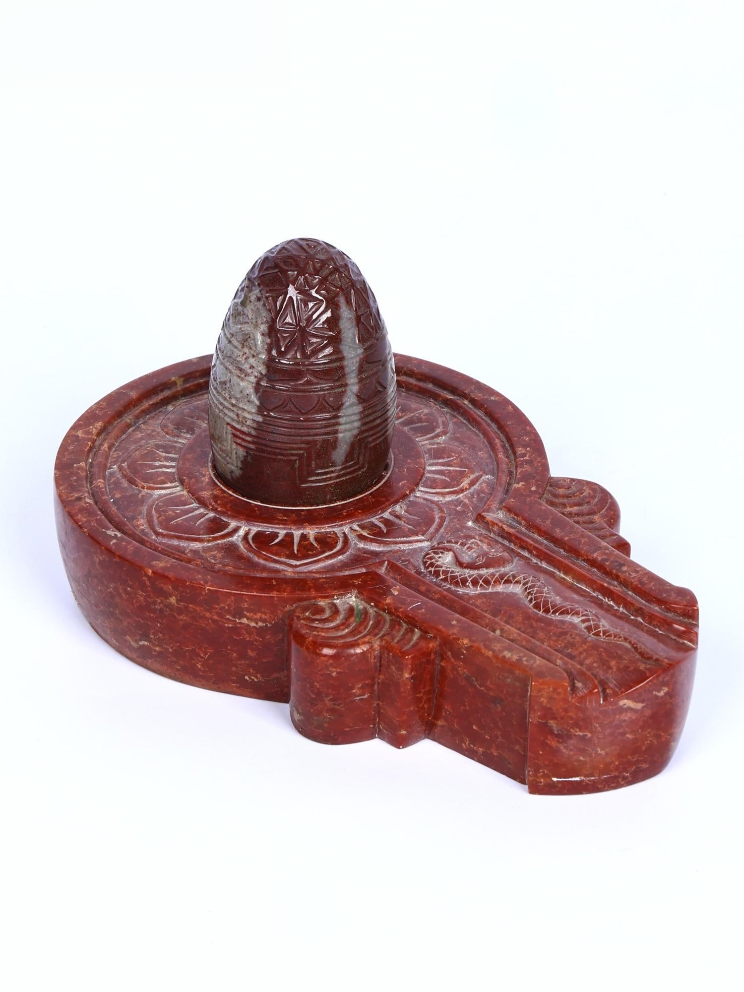 5" Yantra Carved on The Top of The Shiva Linga: Description: --- Additional Information: itemcode: DDN316 Reserve: $491.00 Shipping: Domestic: Shipping rates are determined by destination International: Foreign shipping rates are determined by