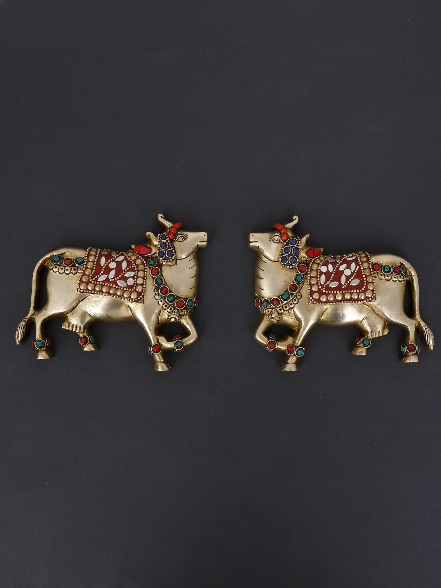 5" Small Pair of Kamadhenu Cow in Brass /Wall Decor: Description: --- Additional Information: itemcode: DDN329 Reserve: $150.00 Shipping: Domestic: Shipping rates are determined by destination International: Foreign shipping rates are determined by