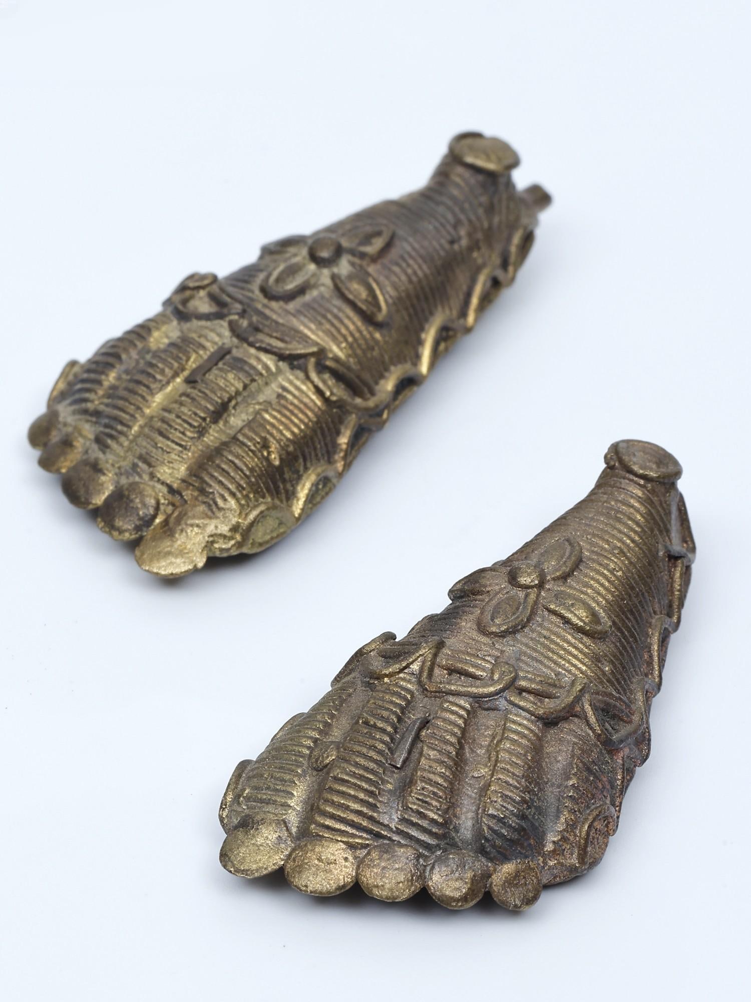 2" Small Devi's Charan in Brass - 2