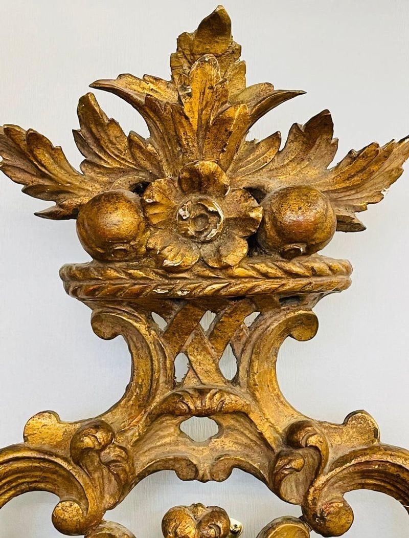Single Giltwood Italian Floral Motif Mirror, Wall / Console / Pier, Italy, 1960s - 10