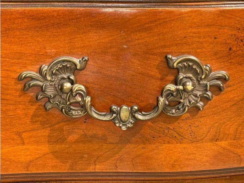 Hickory Chair, Louis XV Style Commodes, Wood, Brass, Marble, USA, 1980s - 12