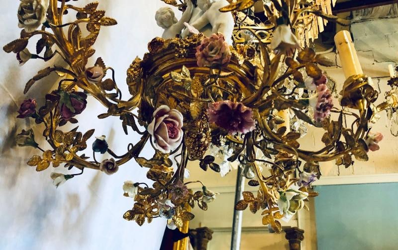 19th Century Louis XVI Gilt Bronze Meissen and Sevres Parian Chandelier - 11