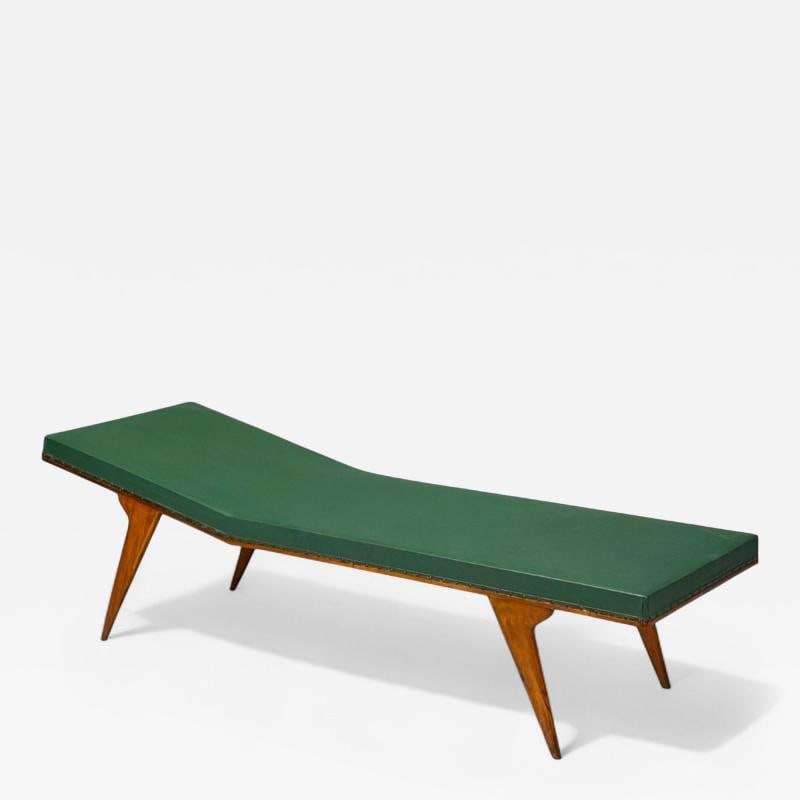 Italian Modern, Walnut, Leatherette, Chaise Lounge, Italy, 1950s: Title: Italian Modern, Walnut, Leatherette, Chaise Lounge, Italy, 1950s Title: Italian Modern, Walnut, Leatherette, Chaise Lounge, Italy, 1950s Description 1: Italian Modern, Walnut, Leatherette,