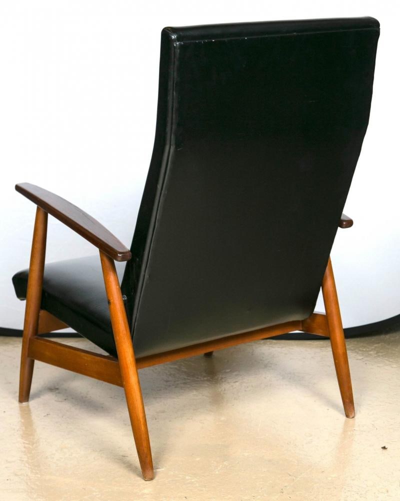 Pair of Mid Century Modern Scandinavian Teak and Black Lounge Chairs - 6