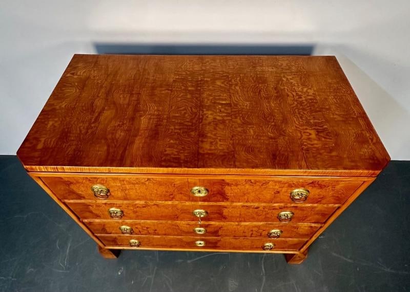 Refinished Biedermeier Four Drawer Satin Birch Chest, Dresser or Commode, 1850s - 12