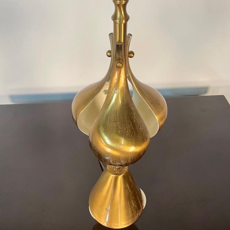 Single Hollywood Regency Style Brass Table / Desk Lamp - 7