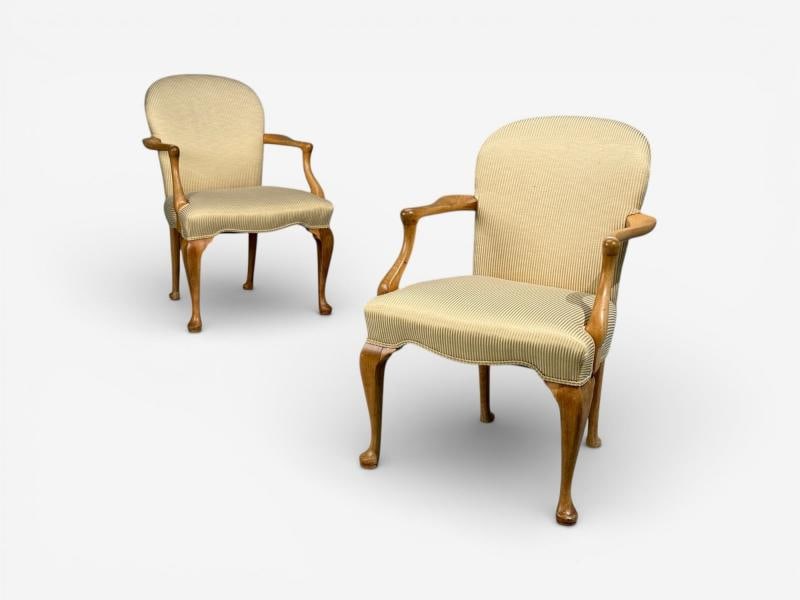 Queen Anne Style, Six Dining Chairs, Light Wood, Fabric, USA, 1940s - 11
