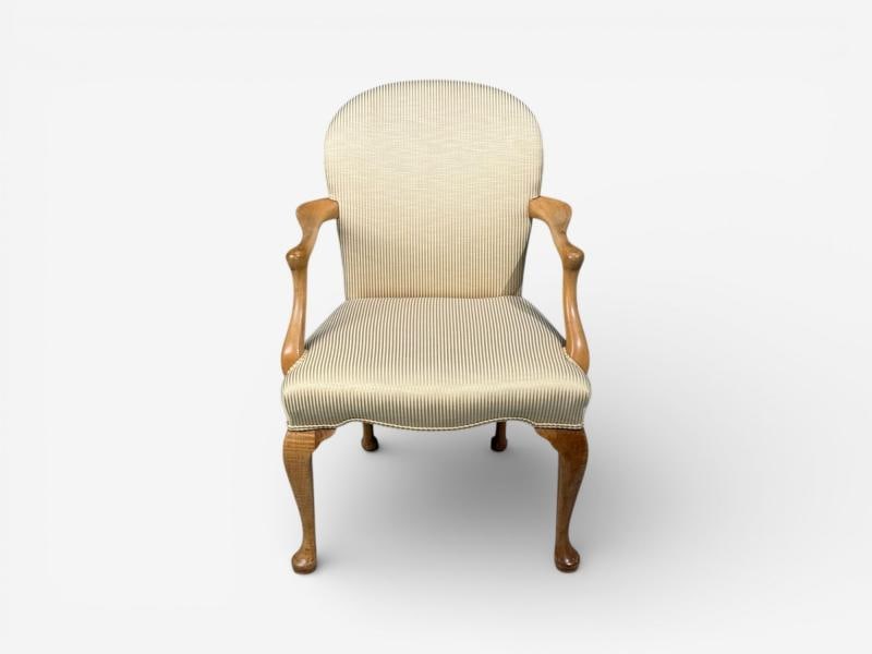 Queen Anne Style, Six Dining Chairs, Light Wood, Fabric, USA, 1940s - 6