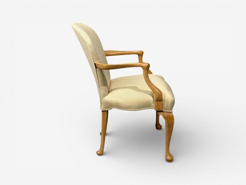 Queen Anne Style, Six Dining Chairs, Light Wood, Fabric, USA, 1940s - 7