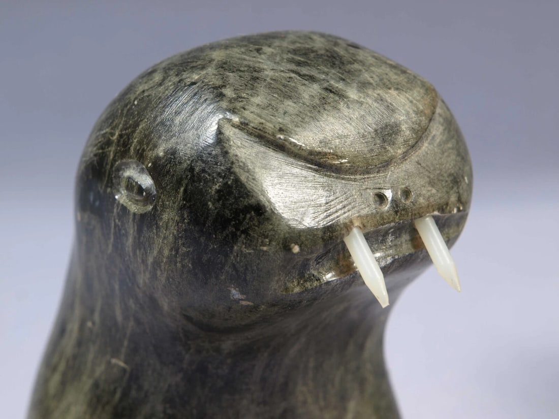 Canada Carving 2 Walrus Head Soapstone Large Bookends SIGNED Native - 4
