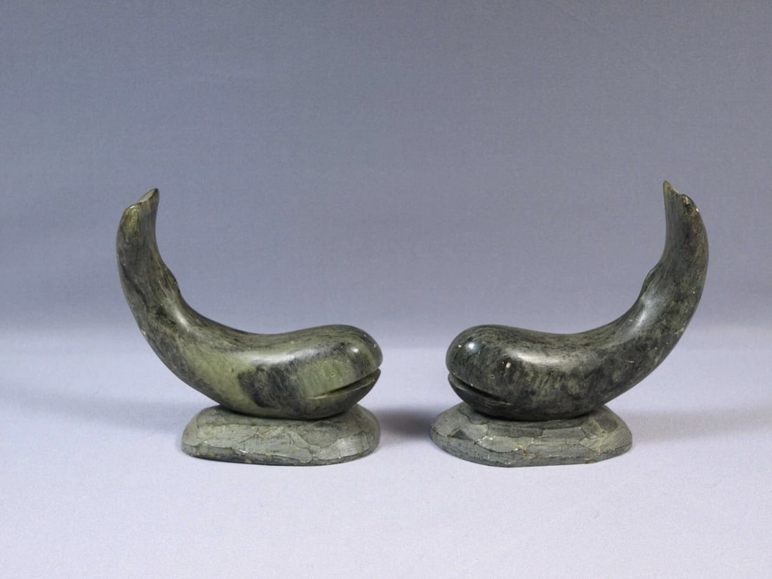 Canada Carving 2 Whales Soapstone Large DIMU Bookends SIGNED Native: This is a set of vintage Soapstone Figurines. The figurines are made from soapstone. They are a matching pair of whales and can be used as bookends or as nice display piece. The carving are signed