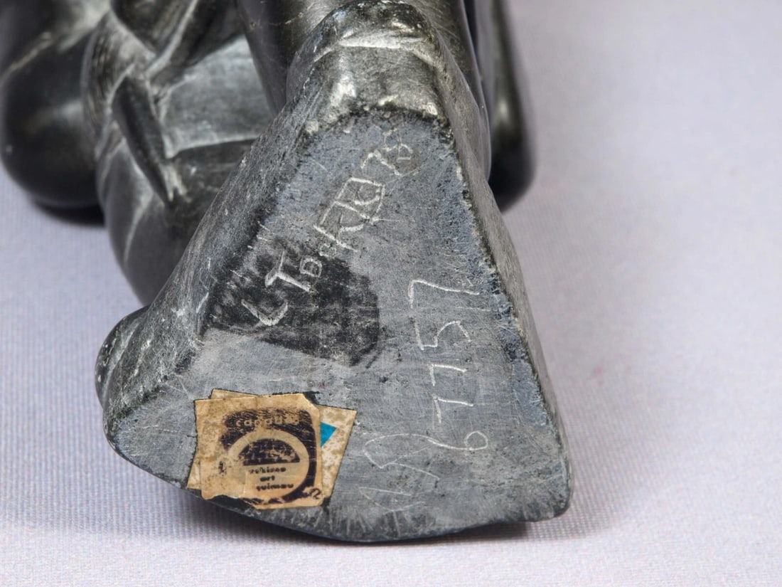 Inuit Eskimo Native American Soapstone Native Man Hunter 1978 SIGNED - 6