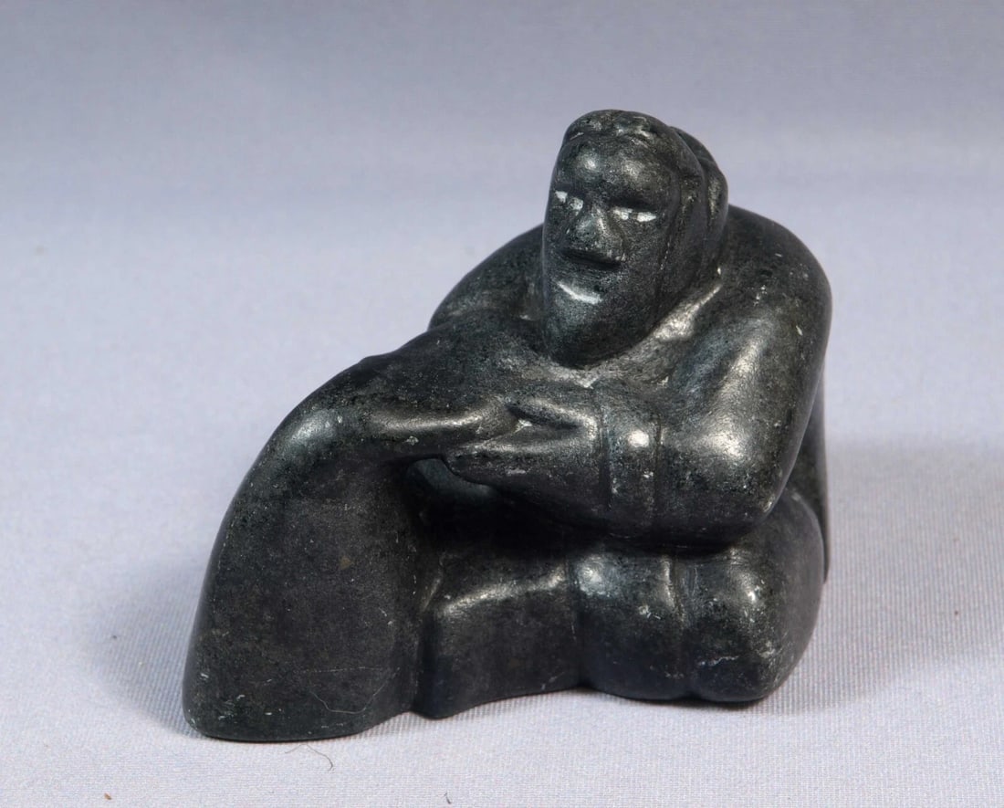 Inuit Canada Native American Canadian Soapstone Carving Man SIGNED Samson Salla (1 of 6)
