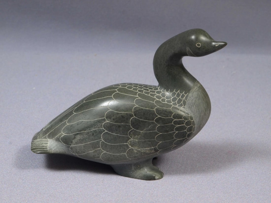 Vintage Native American Canadian Stone Carving bird Duck Goose Loon SIGNED (1 of 5)