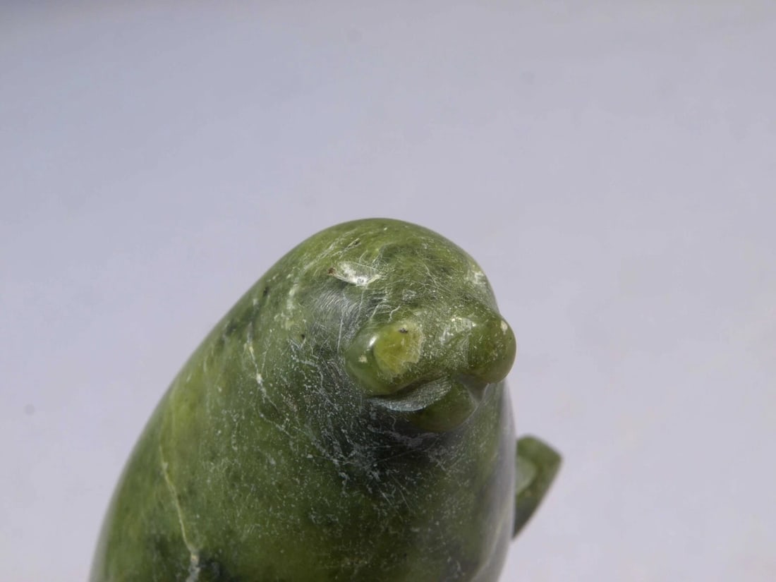Soapstone Inuit Native Canada Figurine Seal Unusual Green: This is a vintage, Primitive Native American Canadian Inuit Figurine. The figurine is made from green soapstone and is very beautiful. The carving is app. 5" longIt is in good vintage condition with