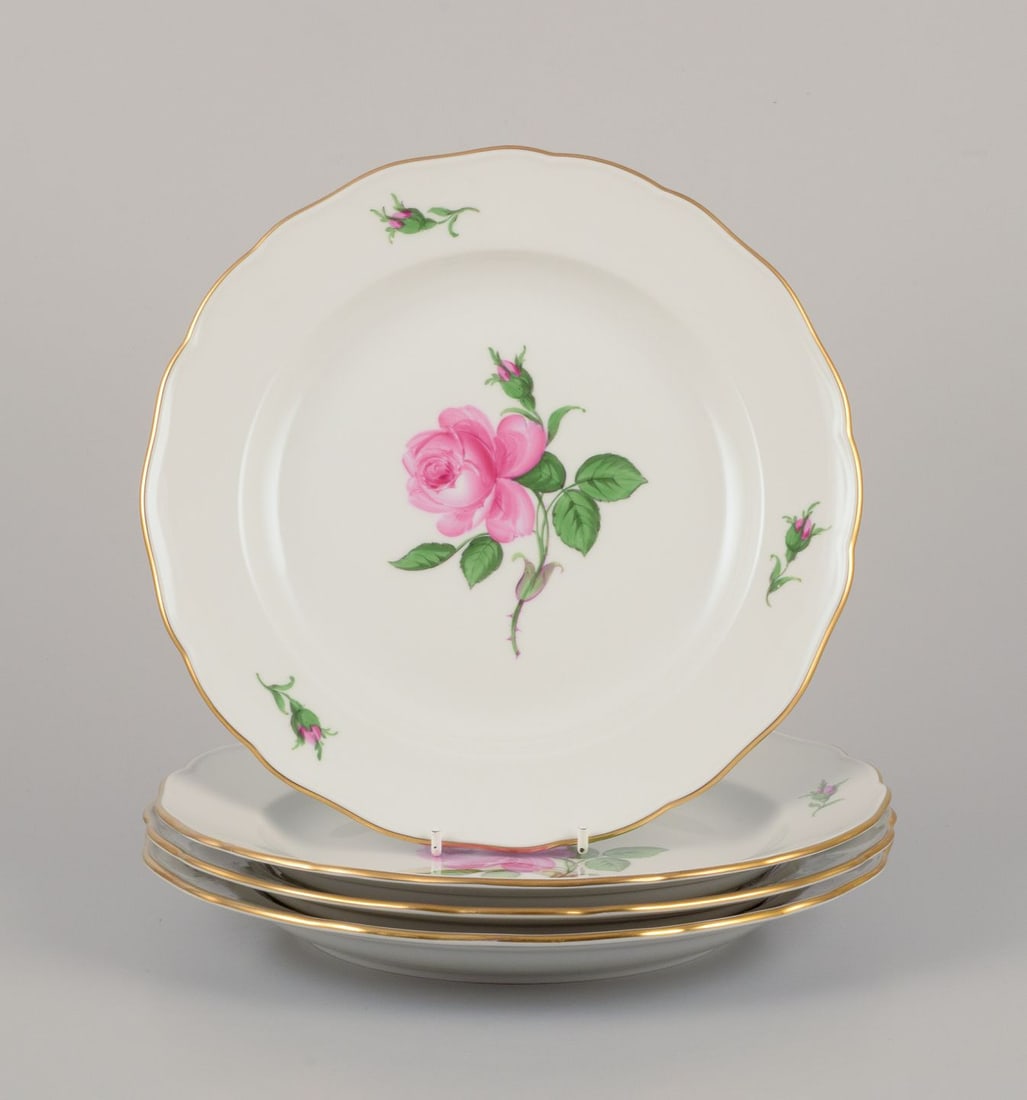 Meissen, Germany. Four dinner plates with a motif of pink rose. Approx. 1920/30s. (1 of 10)