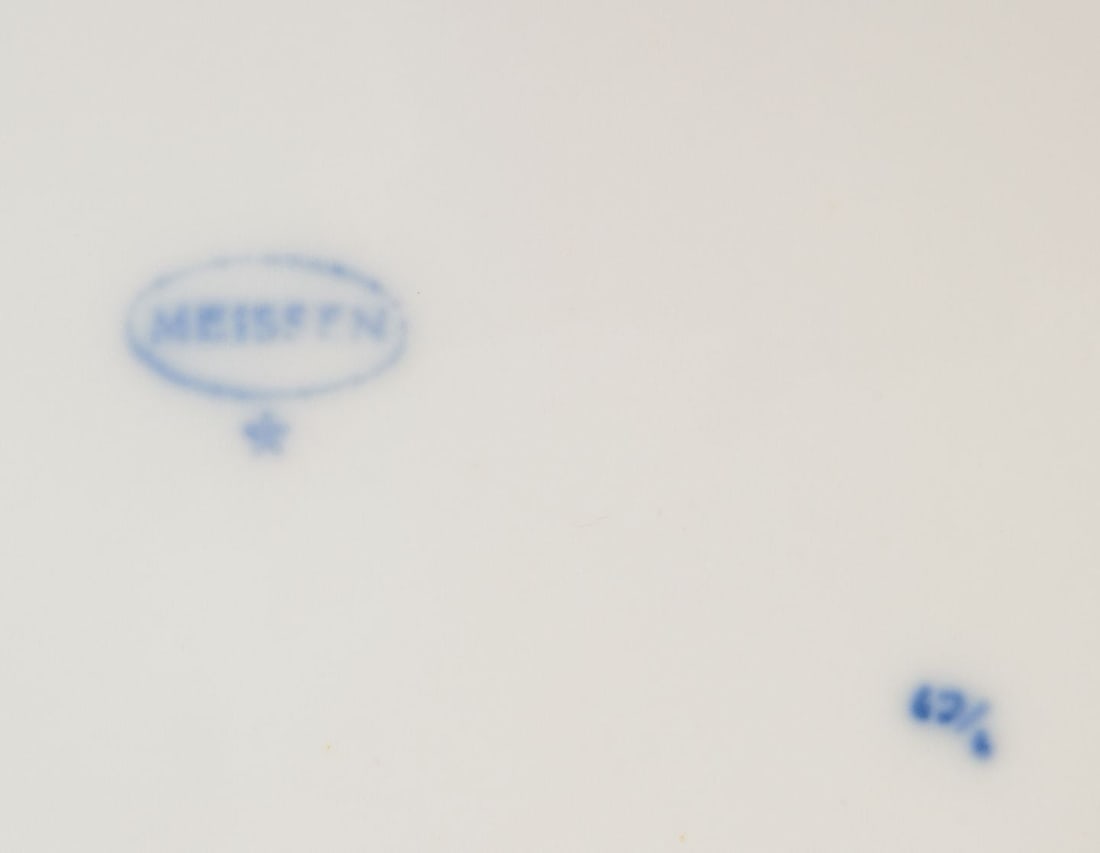 Stadt Meissen, Germany. Set of seven Blue Onion-patterned deep plates. Approx. 1930 - 10