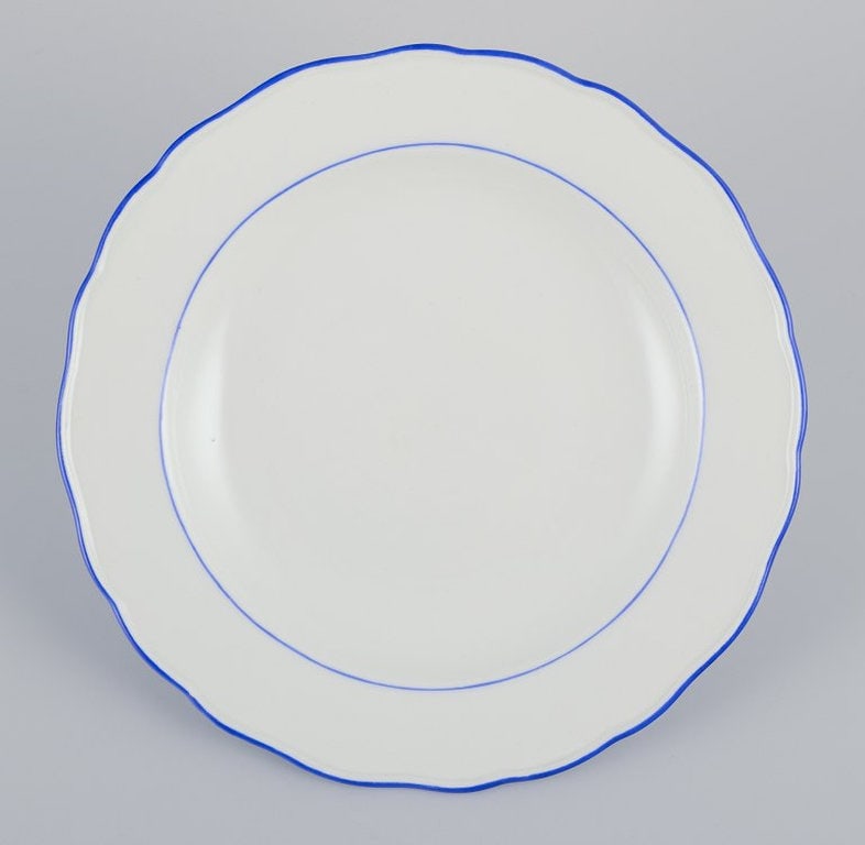 Meissen, Germany. A set of six dinner plates. White porcelain with blue rim. Early 20th century. - 3
