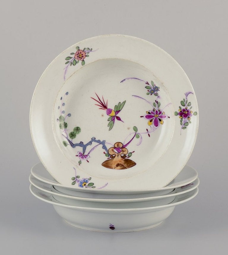 Meissen, Germany. A set of four antique porcelain soup plates. Hand-painted 'Kakiemon' decoration. - 2