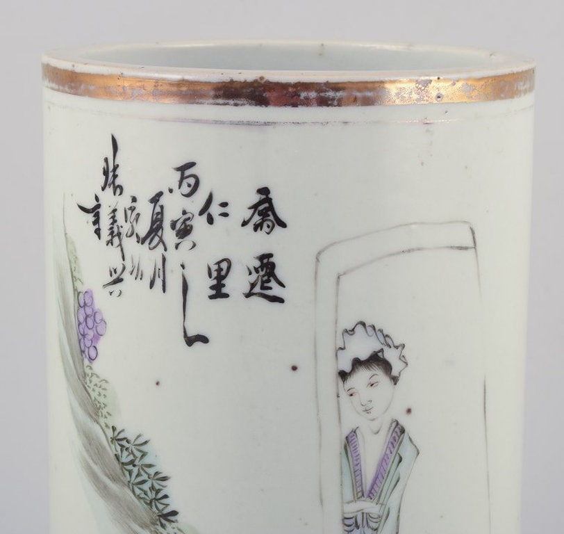 Antique Chinese porcelain brush holder. Decorated with a motif of figures in a landscape. 19th - 3