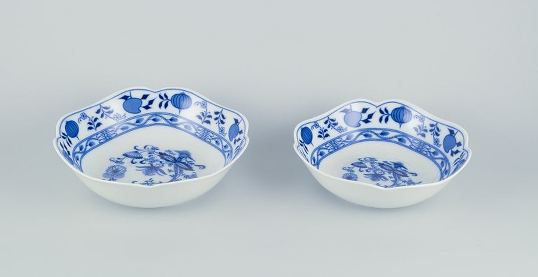 Stadt Meissen, Germany. Two serving dishes in porcelain with Blue Onion-patterned decoration. Circa: Two serving dishes in porcelain with Blue Onion-patterned decoration. Germany. Circa 1930s/40s. Marked "Bavaria Germany." Perfect condition. Dimensions: - 22.5 cm x 7.0 cm. - 21.0 cm x 6.5 cm.; Two