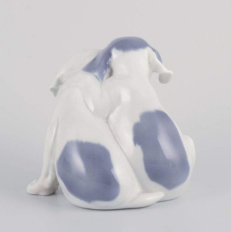 Royal Copenhagen. Porcelain figurine of two Pointer puppies. Circa 1930. - 6