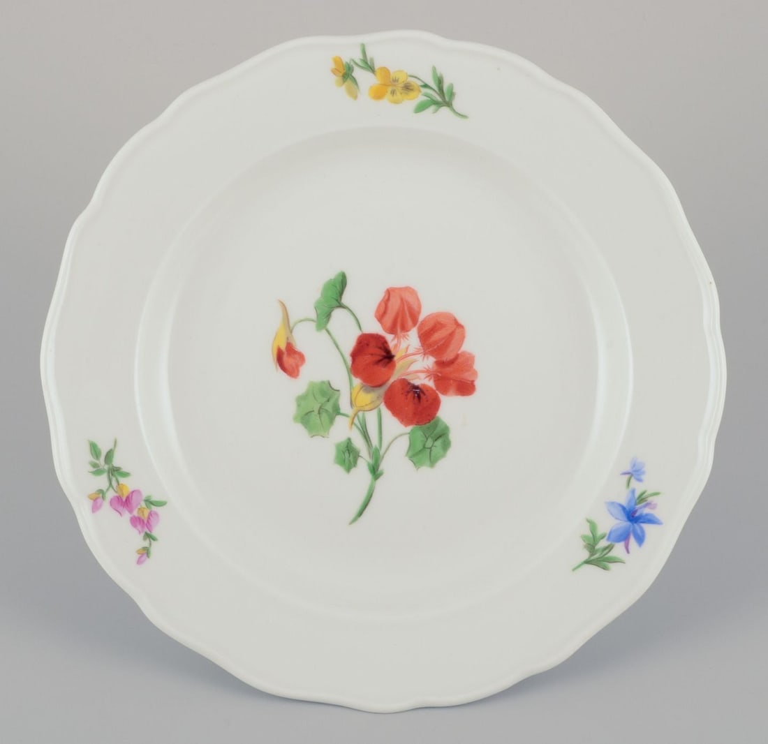 Meissen, Germany. A set of four porcelain dinner plates with floral motifs. Approx. from 1900. - 6