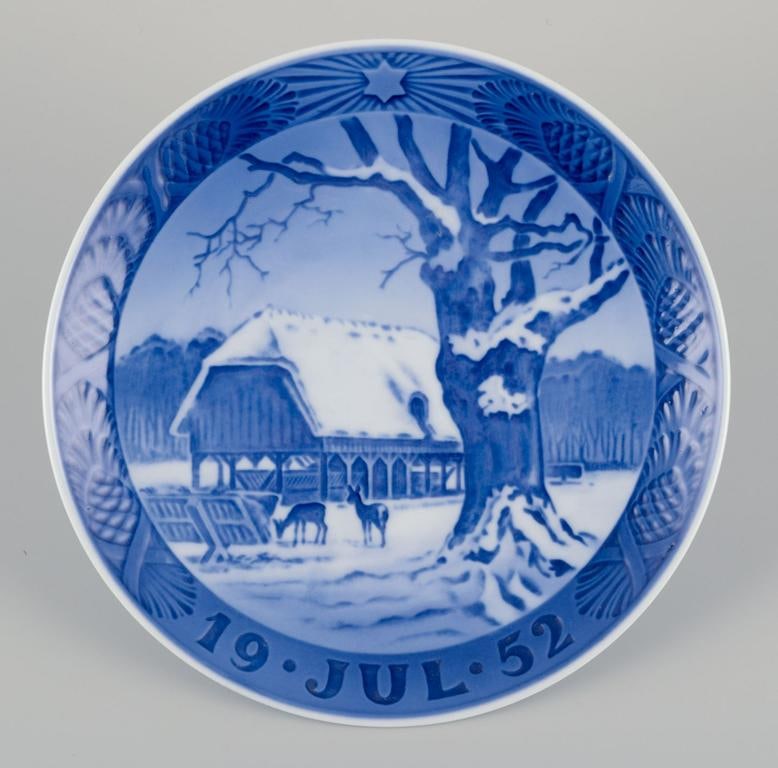 Royal Copenhagen, Denmark. Two porcelain Christmas plates from 1952 and 1956. - 3
