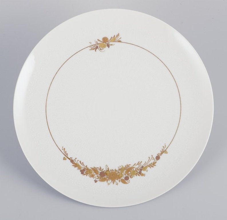 Bjørn Wiinblad for Rosenthal Studioline, Germany. A set of six 'Romanze' dinner plates in - 3