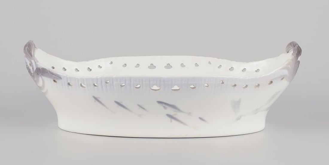 Royal Copenhagen. Large Art Nouveau porcelain jardinière. Late 19th century. - 5