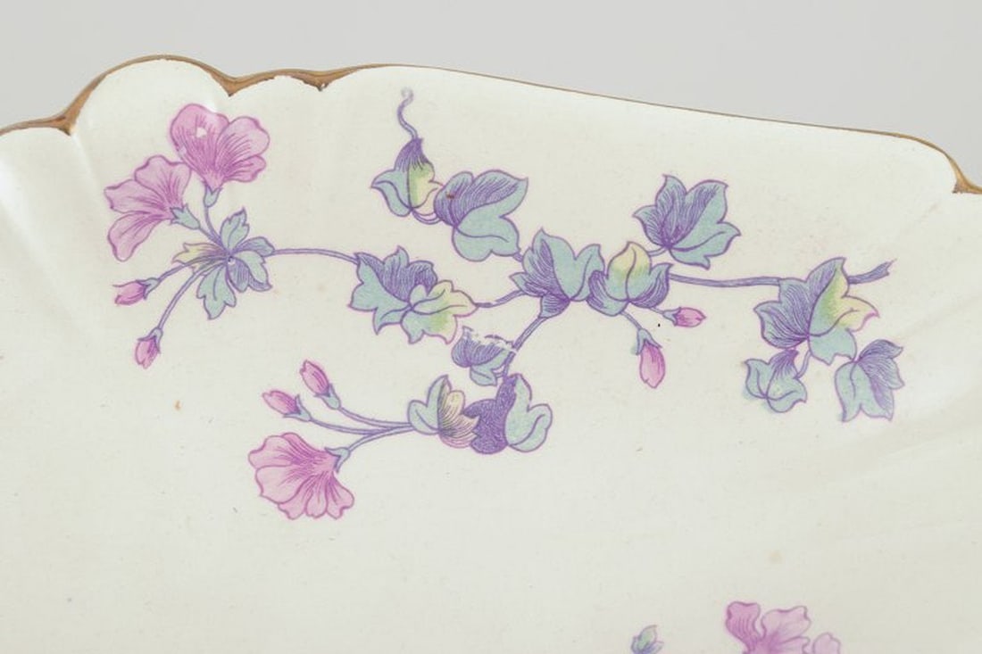 Gustafsberg, Sweden. Two small oblong 'Geranium' earthenware bowl. 1918. - 5