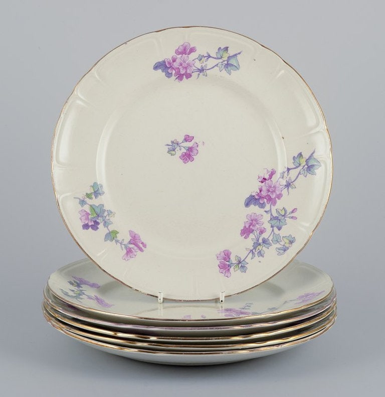 Gustafsberg, Sweden. A set of six 'Geranium' faience dinner plates. 1918. - 2