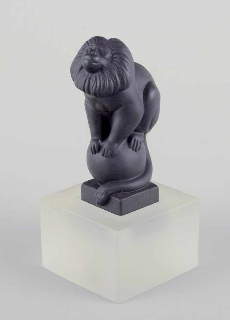 Pia Langelund for Royal Copenhagen. Black bisquit, monkey figurine mounted on a frosted glass base. - 3
