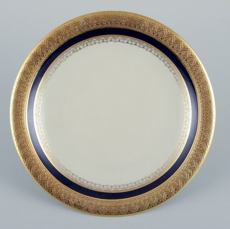 Hutschenreuther, Germany. Four 'Margarete' porcelain plates. 1930s/1940s. - 4
