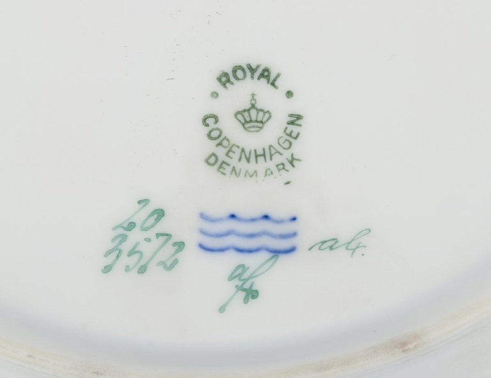 Royal Copenhagen Flora Danica. Lunch plate in hand-painted porcelain. 1960. - 7