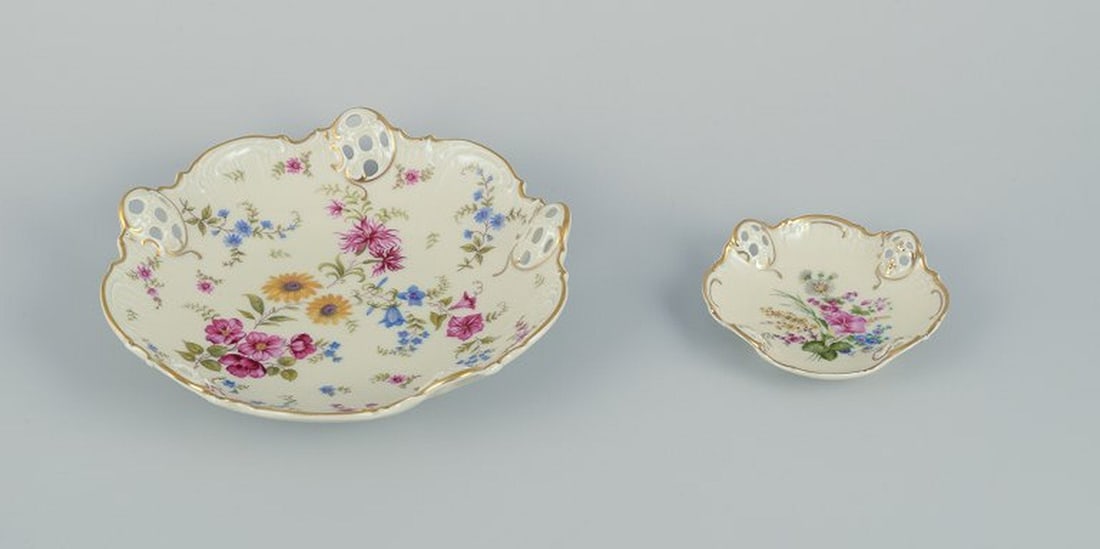 Rosenthal, Germany. Two 'Moliere' porcelain bowls with reticulated rim. Decorated with polychrome (1 of 10)