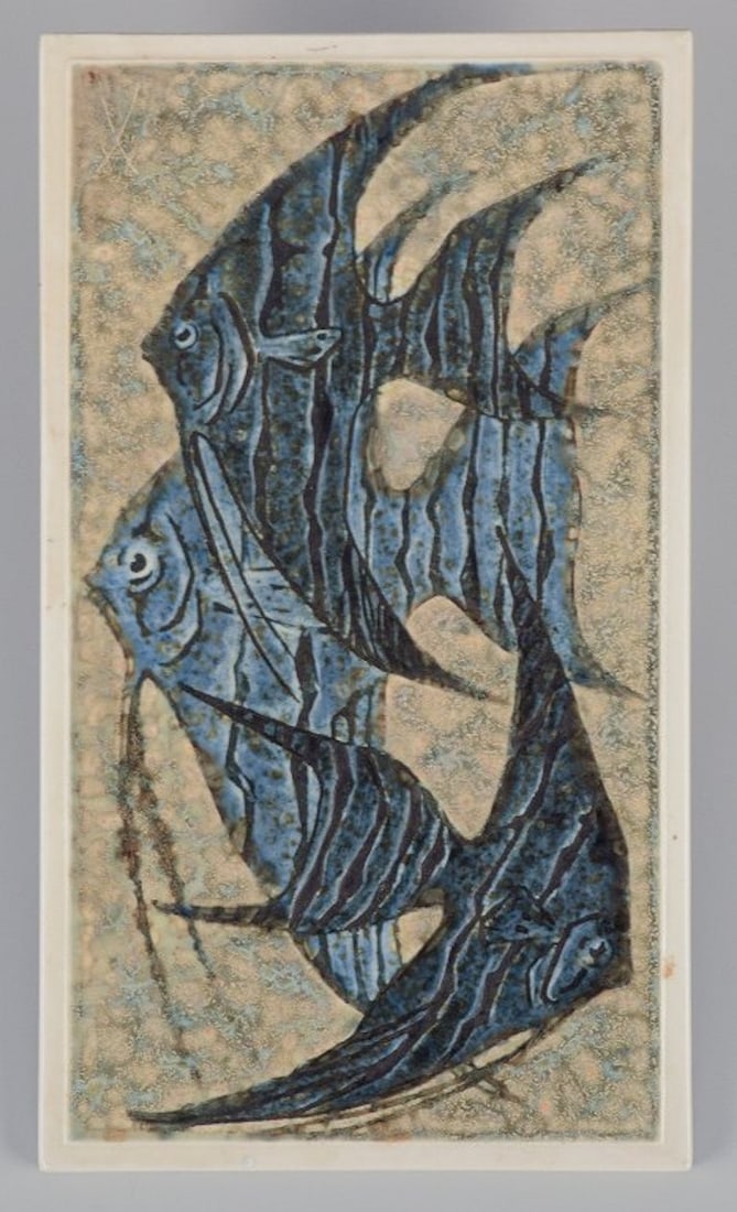 Meissen, Germany. Wall relief in ceramics. Featuring a fish motif. With a hanging mechanism on the: Meissen, Germany. Wall relief in ceramics. Featuring a fish motif. With a hanging mechanism on the back. Mid-20th century. In perfect condition. First factory quality. Marked. Dimensions: H 28.0 cm x