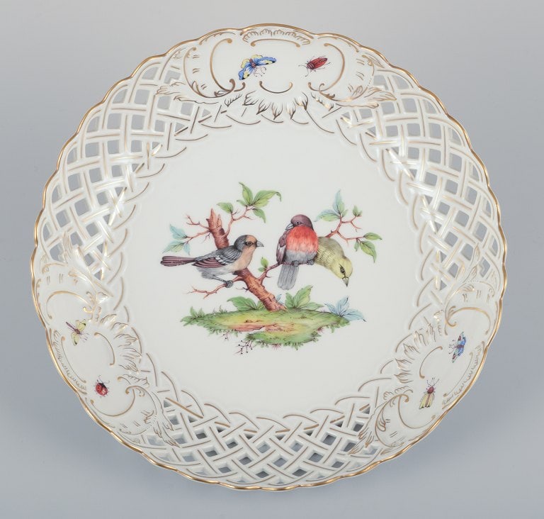Meissen, Germany. Large open lace porcelain bowl. Hand-painted with a bird motif and insects, gold - 2
