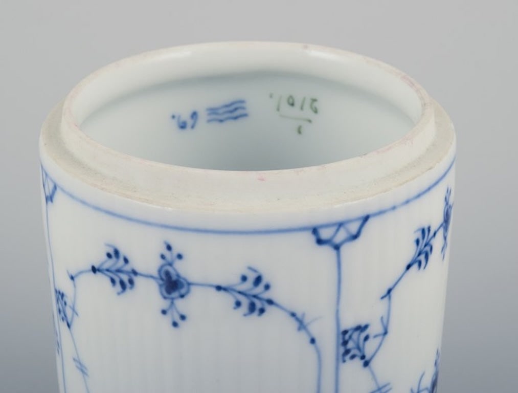 Royal Copenhagen Blue Fluted. Rare porcelain tea jar, missing lid. Early 1900s. - 6