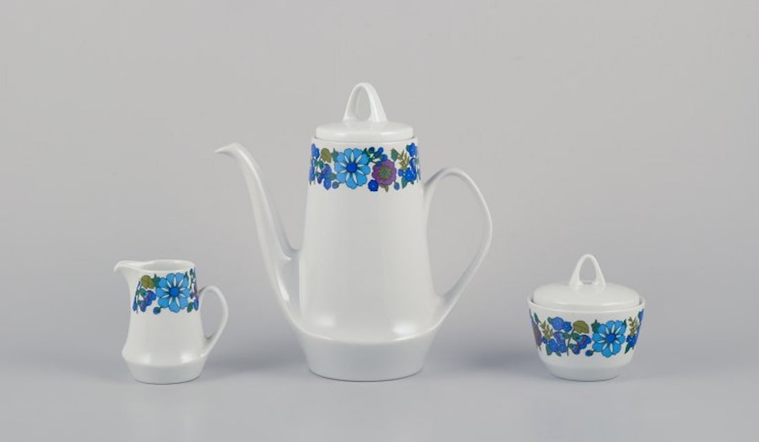 Paar, Bavaria, Jaeger & Co, Germany. Porcelain coffee pot, creamer, and sugar bowl. Approx. 1970s. (1 of 8)
