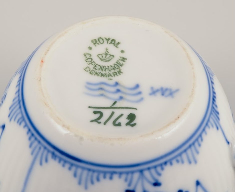 Royal Copenhagen Blue Fluted Plain. Set of six coffee cups with matching saucers. 1950s/1960s. - 7