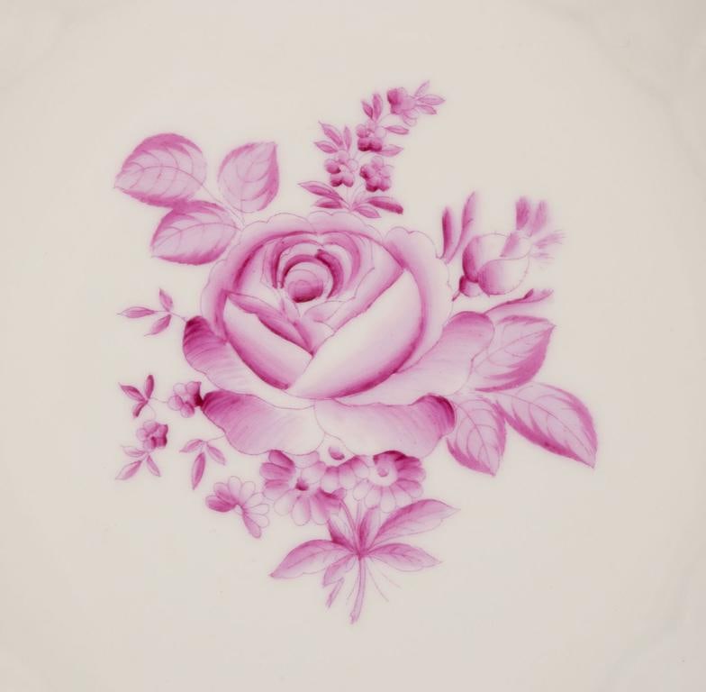 Herend, Hungary. A set of four deep porcelain plates with purple floral motifs. Mid-20th C. - 4