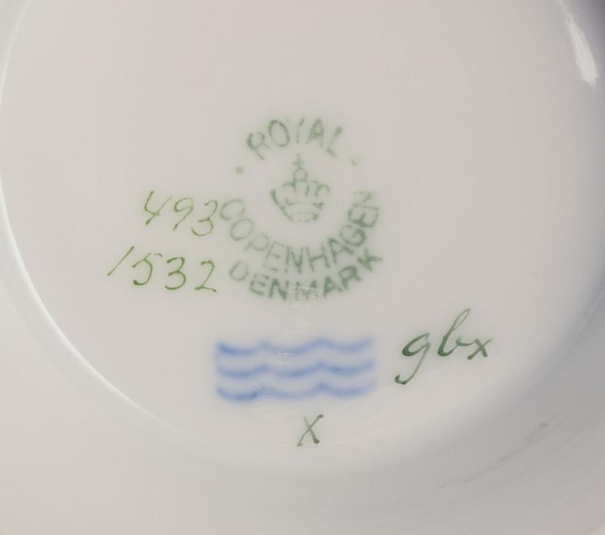 Royal Copenhagen Saxon Flower. Two porcelain compotes. Approx. 1930 - 10