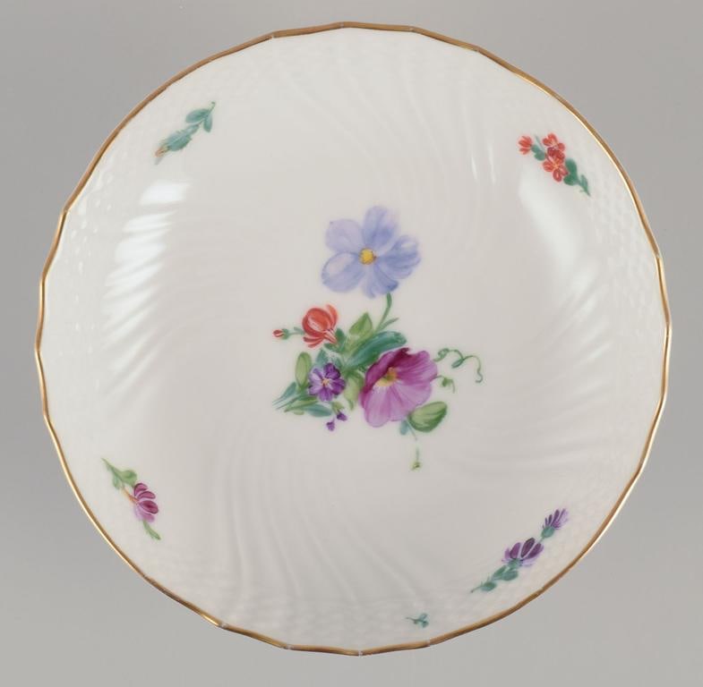 Royal Copenhagen Saxon Flower. Two porcelain compotes. Approx. 1930 - 4