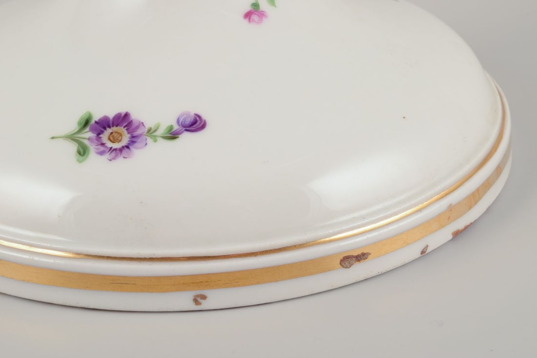 Meissen, Germany. Large porcelain centerpiece with polychrome floral motifs. Approx. from 1900. - 7