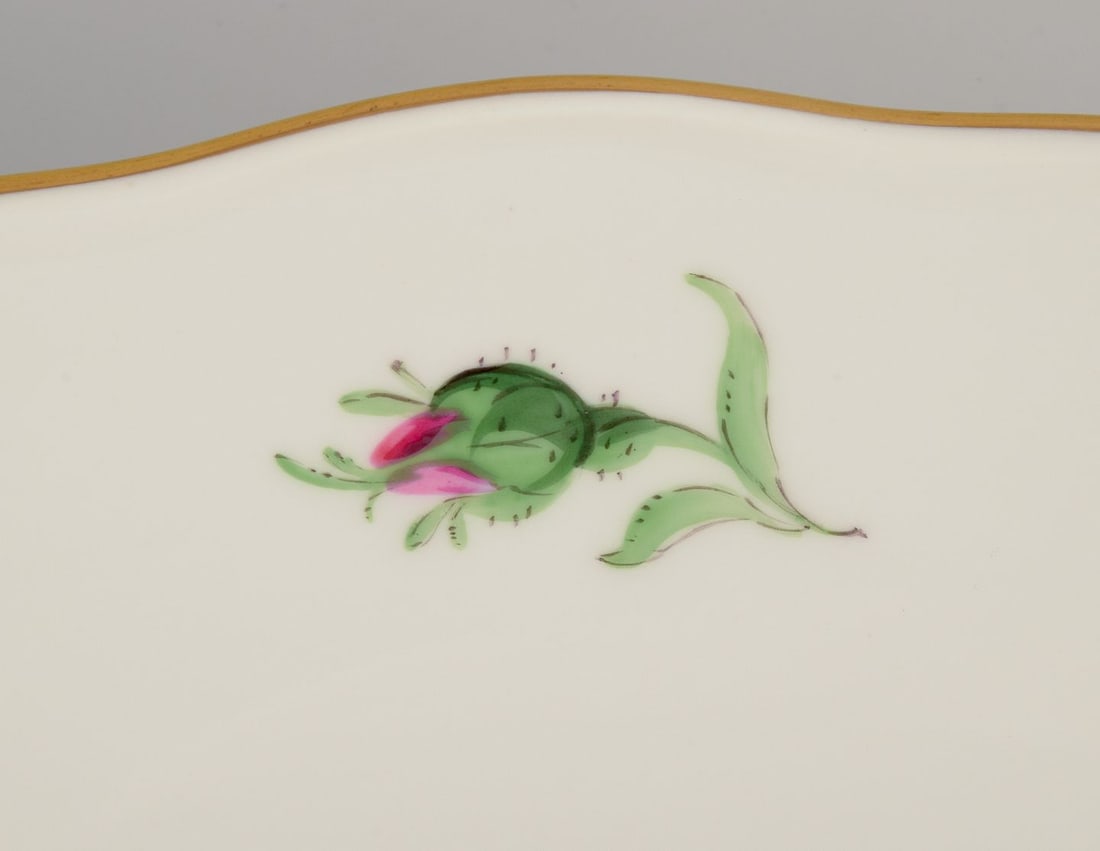 Meissen, Germany. Large porcelain bowl. Hand-painted with pink rose, gold rim. 1920s/30s. - 5