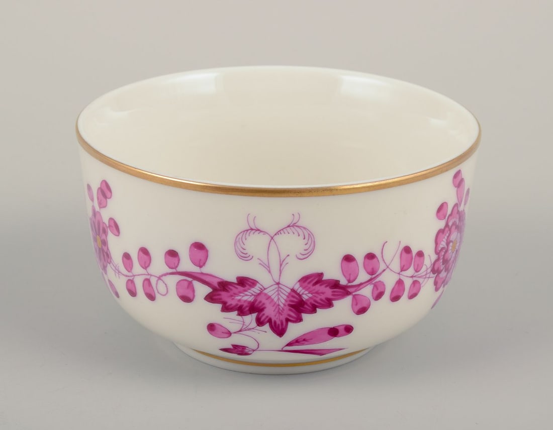 Meissen, Germany. "Pink Indian" porcelain creamer and sugar bowl with purple floral motifs, gold - 8