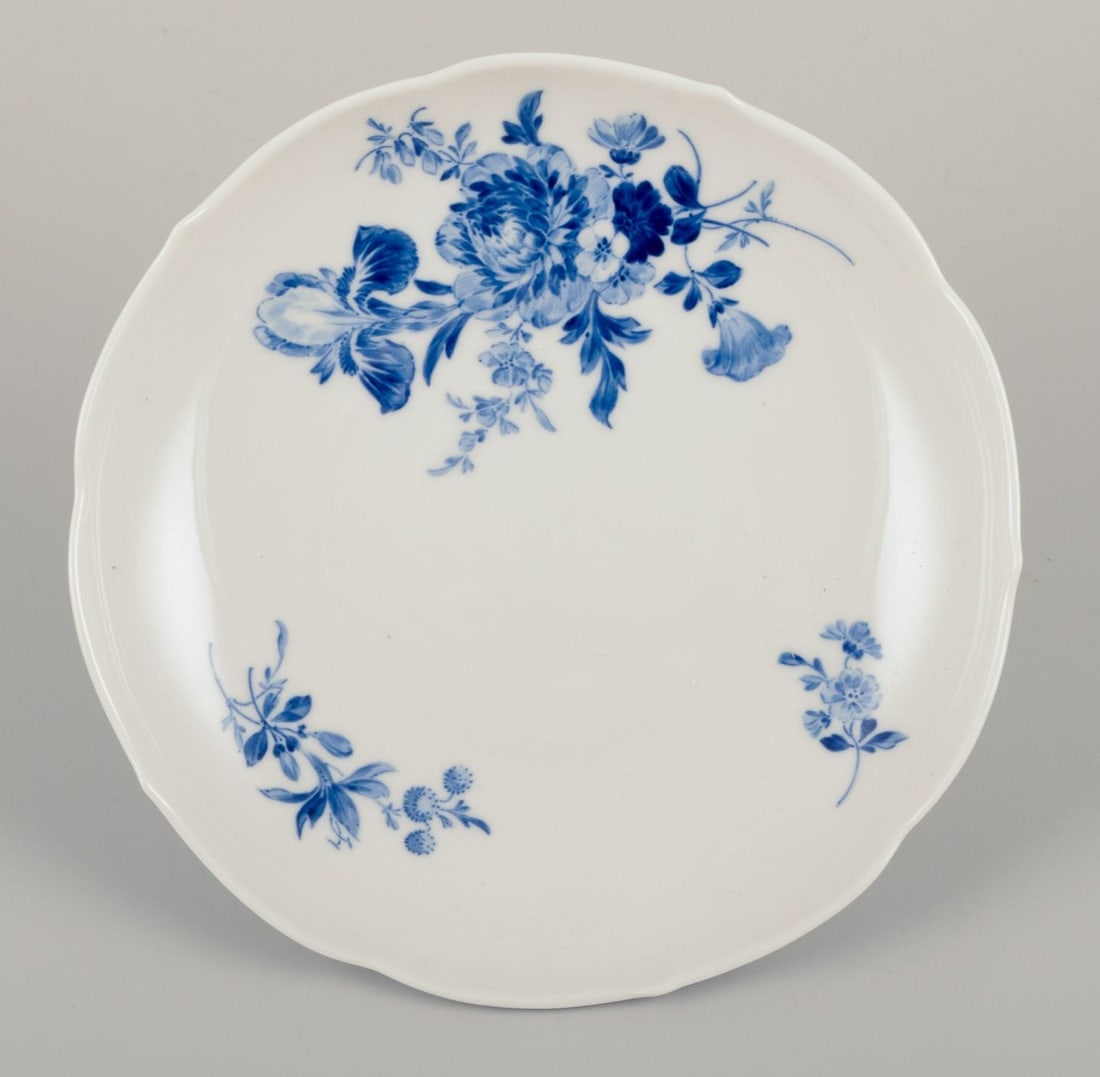 Meissen, Germany. Two pairs of bouillon cups in blue-painted porcelain. Mid-20th C. - 7