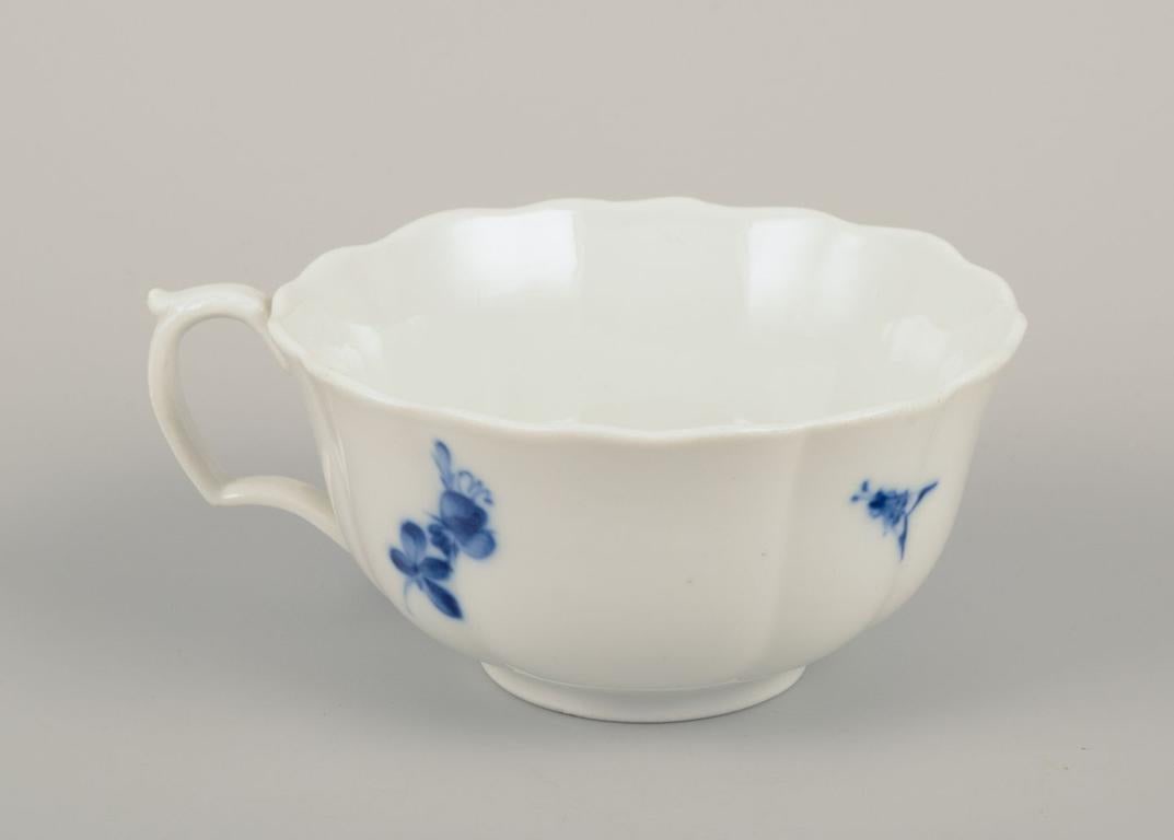 Meissen, Germany. Four pairs of teacups in blue-painted porcelain. 1920s/30s - 5