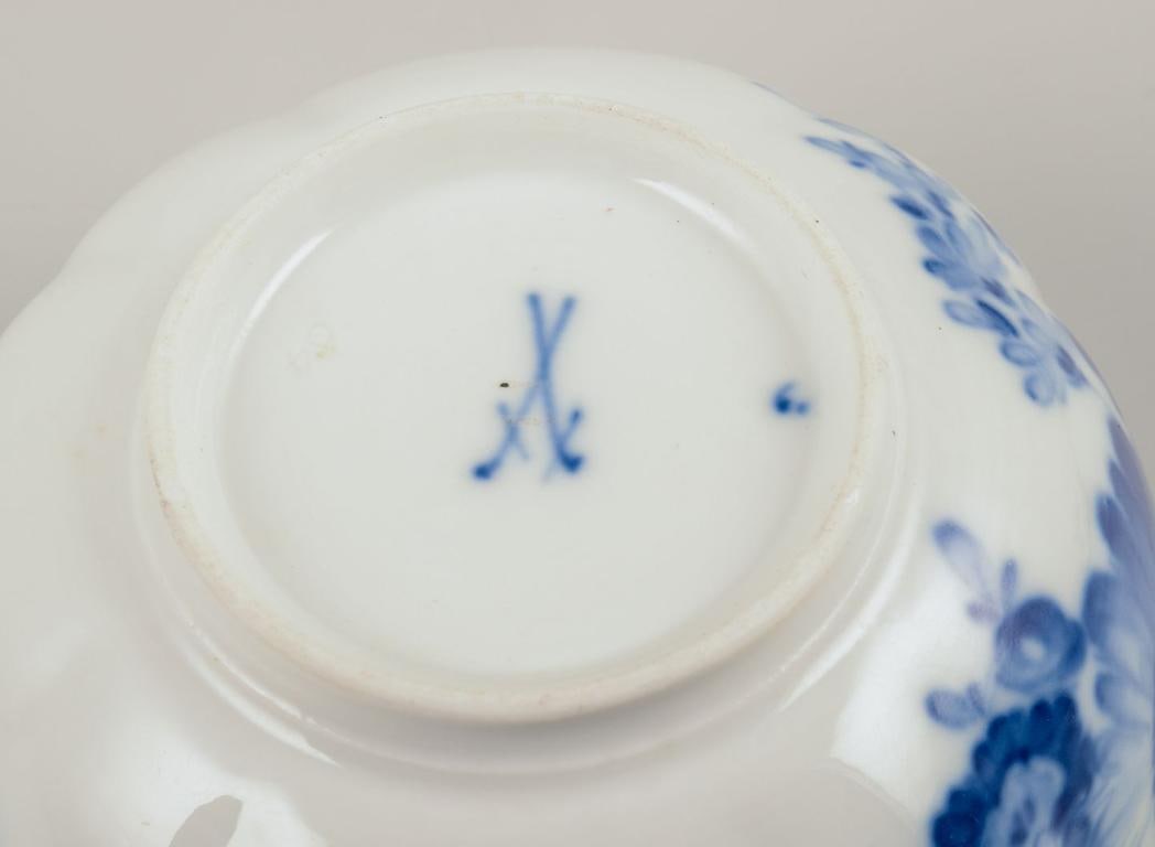 Meissen, Germany. Four pairs of teacups in blue-painted porcelain. 1920s/30s - 8